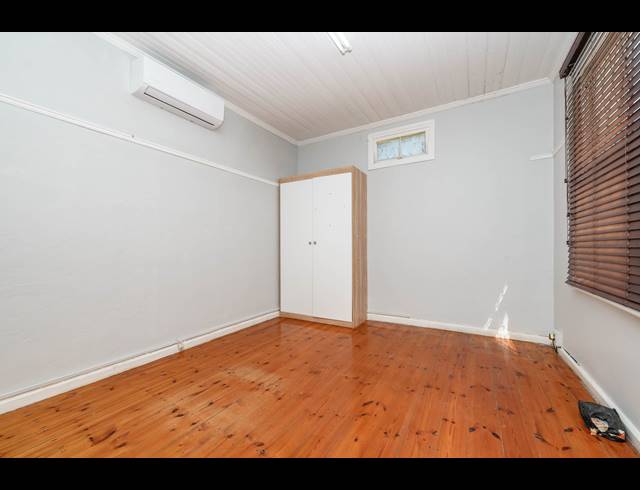 1,097M² BUILDING FOR SALE IN RICHMOND HILL